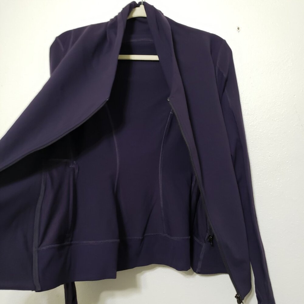 Lululemon Jacket - Picture 5 of 13